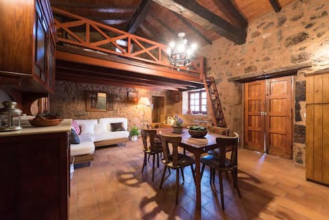 Stone house in Teror (VV-35-1-0017862)