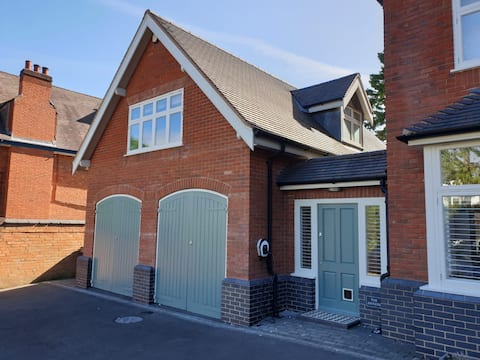 Top performing Airbnb: The Annexe - 2 bedroom - QE, University, Cricket in Wythall