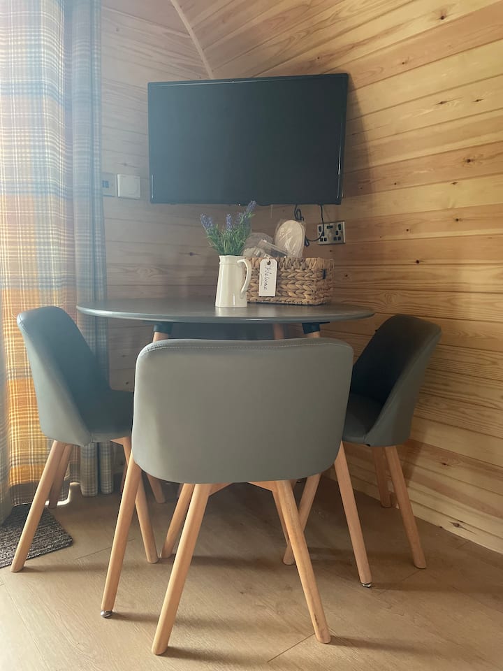 Orchard Cottage Glamping pods photo 4