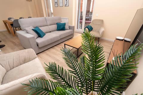 Spectacular apartment in the historic center-Plaza Don Gutierre