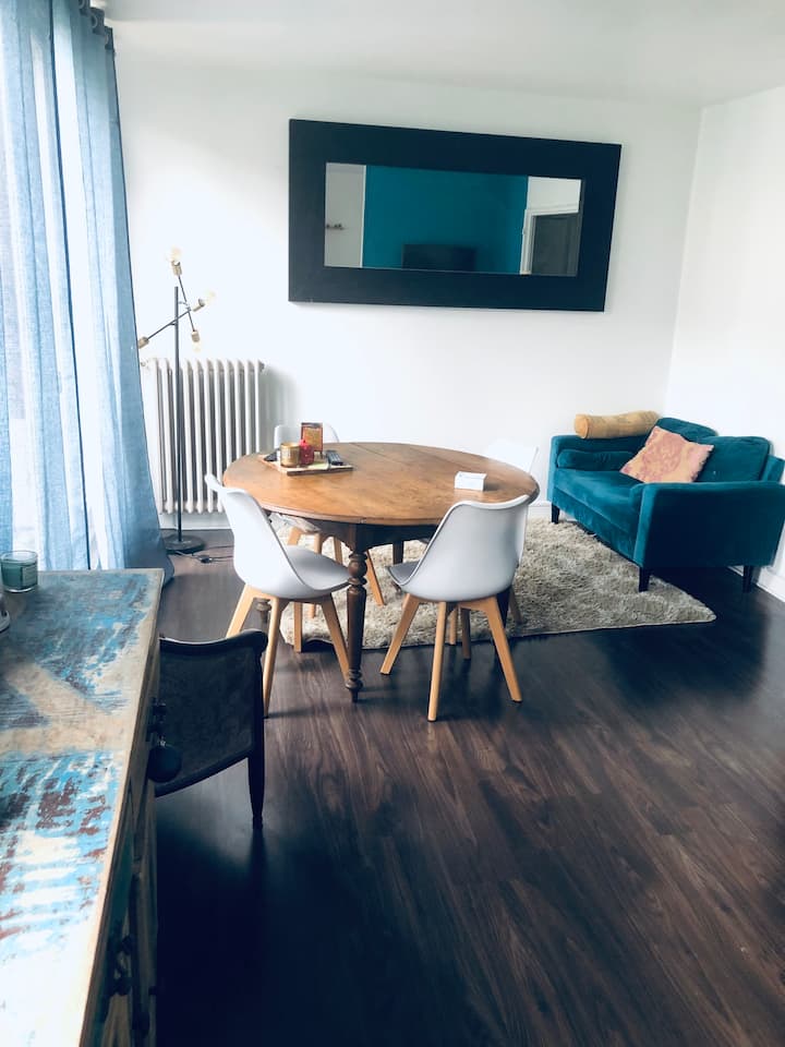 Le Très Joli, Quartier Des Batignolles ! - Paris