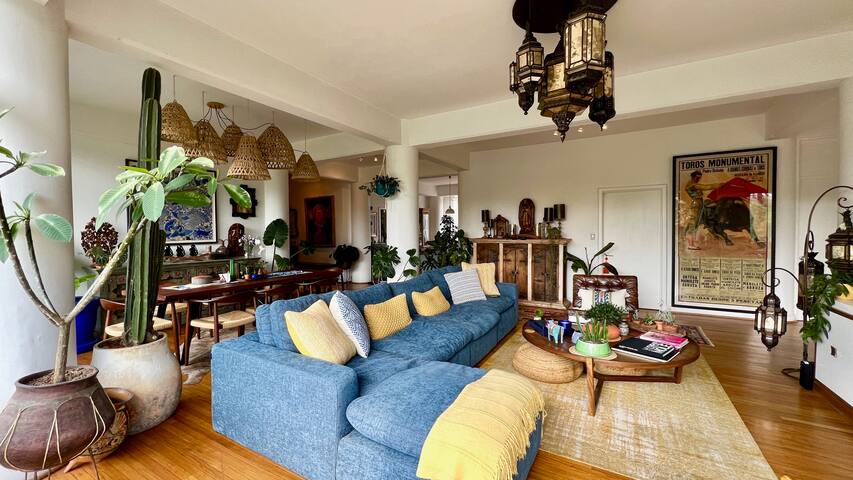 MAGICAL ARTIST SANCTUARY IN BEST PART OF POLANCO gallery image 5