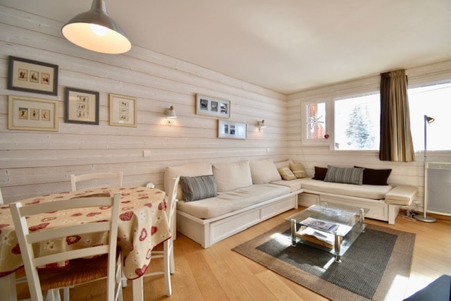 Portes du Soleil Vacation Rentals & Homes - Val-d'Illiez ...