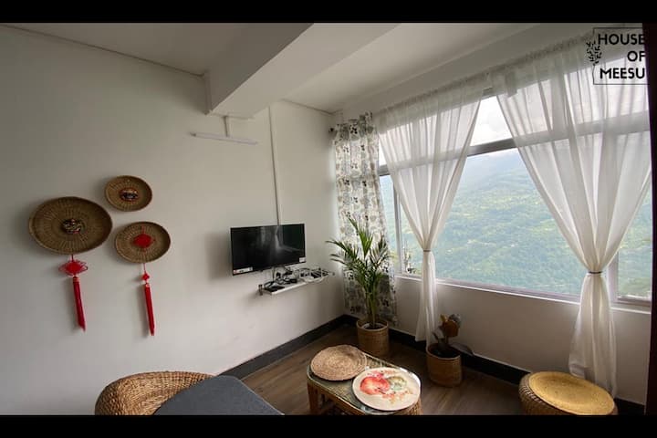 Cozy Room With A View - Gangtok