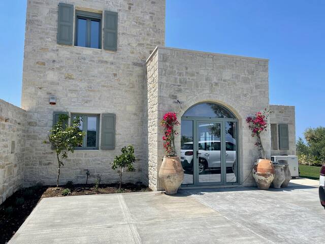 Villa Eirini – Peace and tranquility – a hideaway gallery image 2