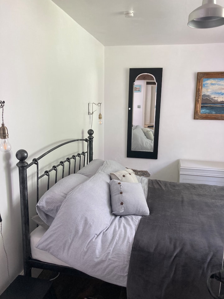 Bedroom with double bed