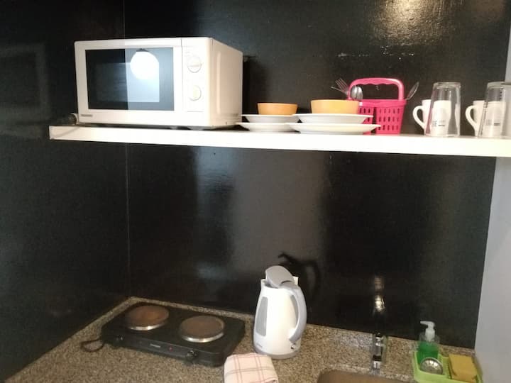 Studio apartment in Monserrat for up to 2 people