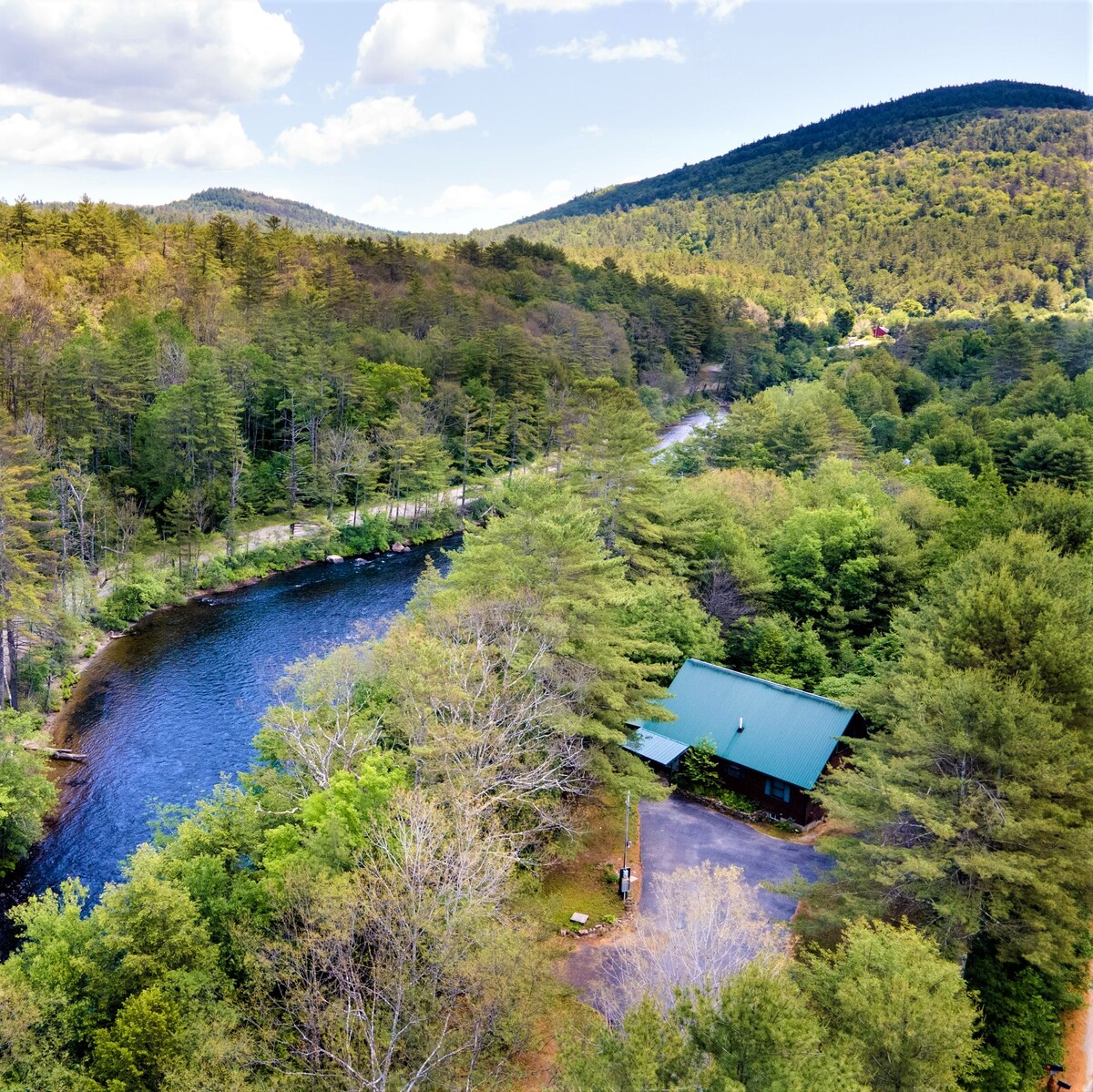 Riverfront Cabin near Lake Hiking, Gore Mt Cabins for Rent in