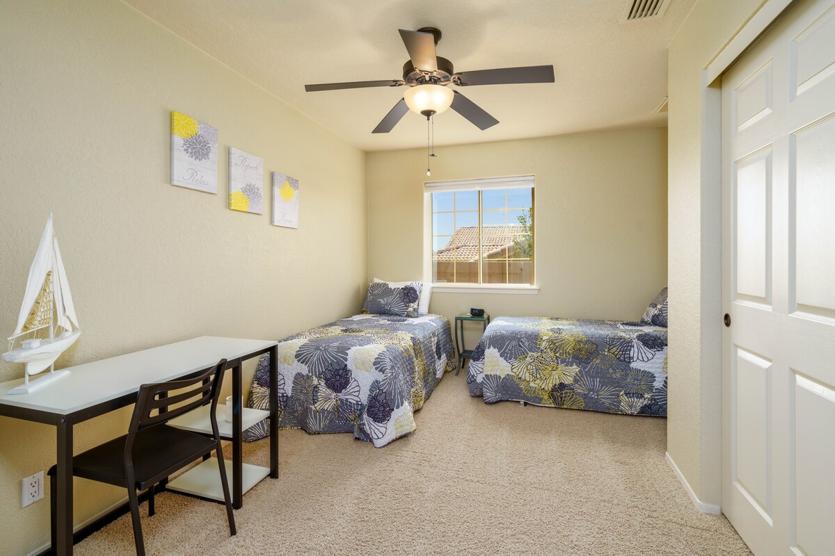 Habitación doble con espacio de trabajo