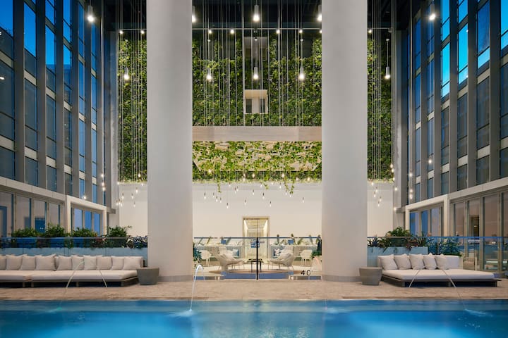 Sentral 2 Bedroom Apt in South Loop Chicago gallery image 2