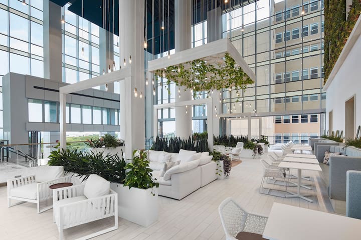 Sentral 2 Bedroom Apt in South Loop Chicago gallery image 3