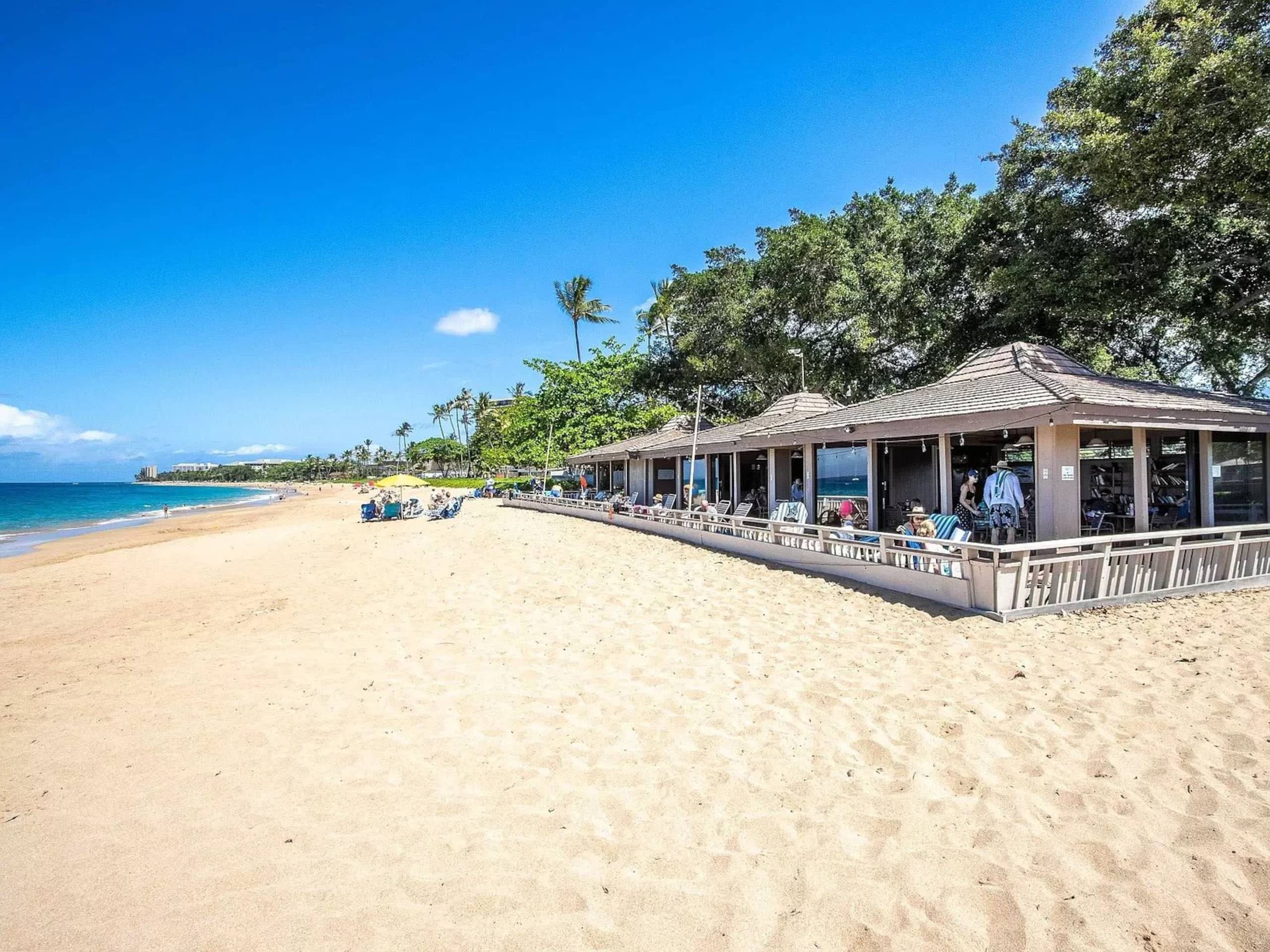 Resort in Lahaina · ★4.8 · 3 bedrooms · 4 beds · 2 private baths - Image 3