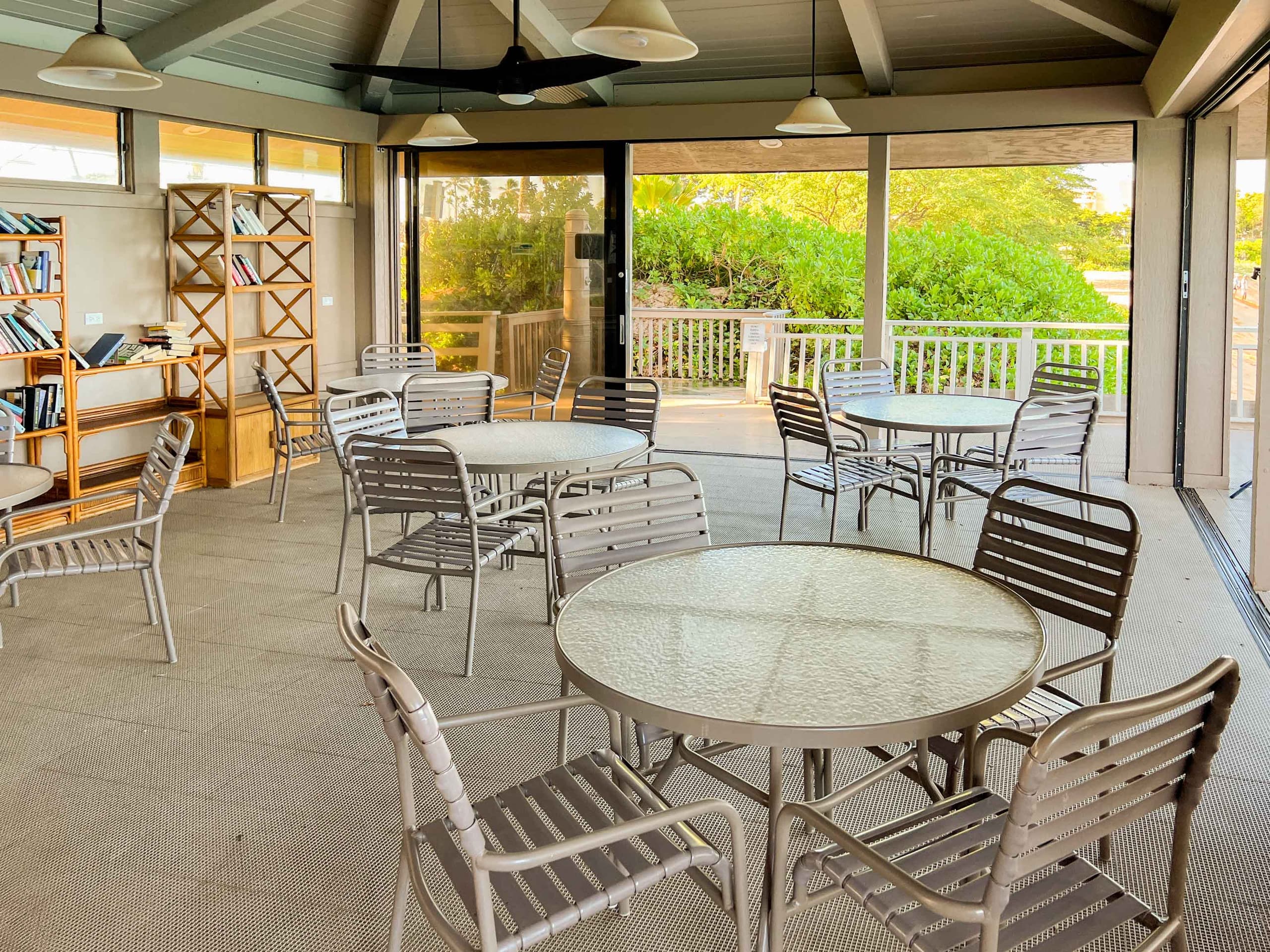 Resort in Lahaina · ★4.8 · 3 bedrooms · 4 beds · 2 private baths - Image 12