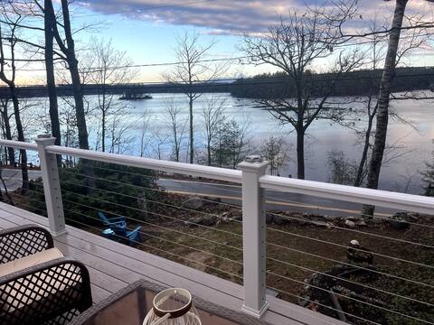 Breathtaking 3 bedroom home on Lovell Lake