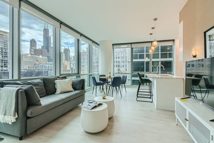 Sentral Premium 2BR Apt South Loop Chicago gallery image 4