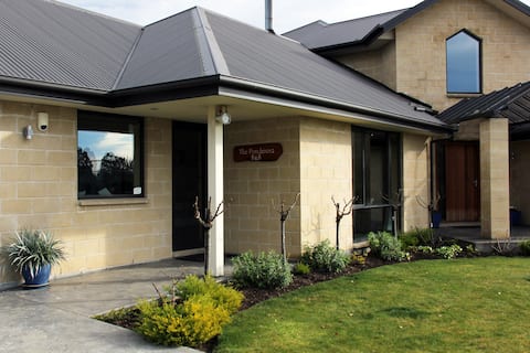 Welcome to the Ponderosa B&B