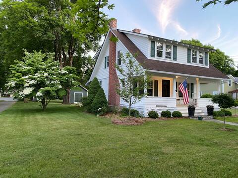 Hyde House-A classic New England cape.