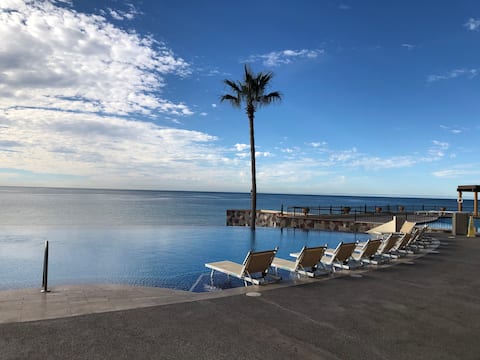 Propiedad de Airbnb exitosa: 2 Bedroom beach front condo - 1208 en Sonora