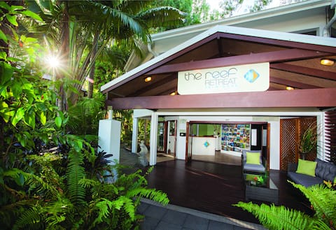 Reef Retreat Palm Cove Studio Apartment