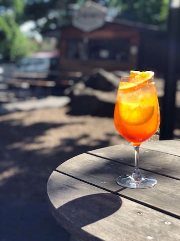 Managers House – Yarra Glen Hotel gallery image 4