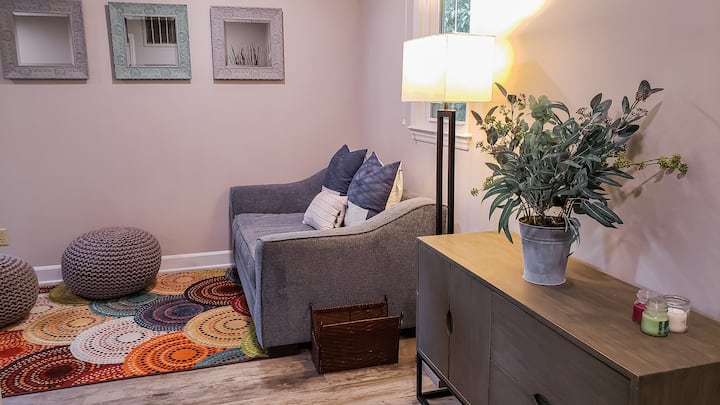 Peaceful Guesthouse Retreat | Pool & Nature Escape - Charlotte