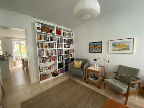 Top performing Airbnb: Cozy 3-room apartment, in the heart of Østerbro in Østerbro