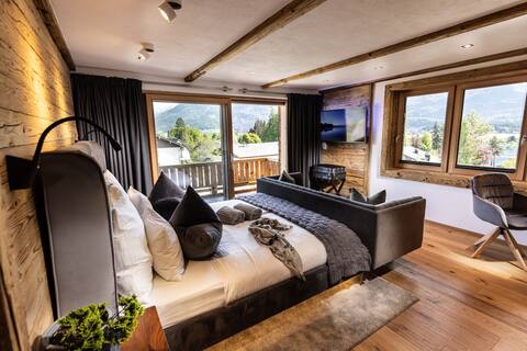 Newly renovated 3 Bed 2 Bath Duplex Apartment