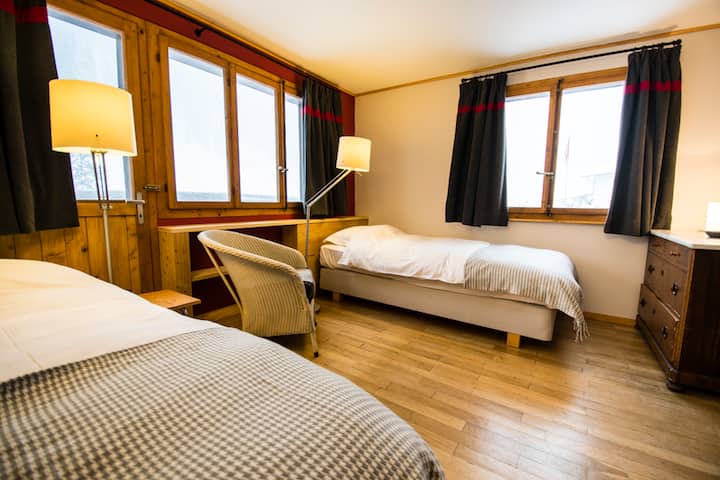 חדר שינה 4 / חדר שינה 4