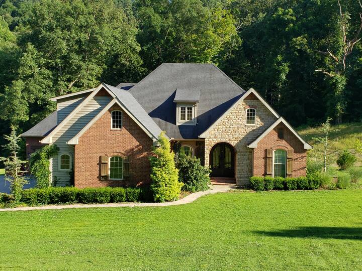 Russell Holiday Rentals & Homes Kentucky, United States Airbnb