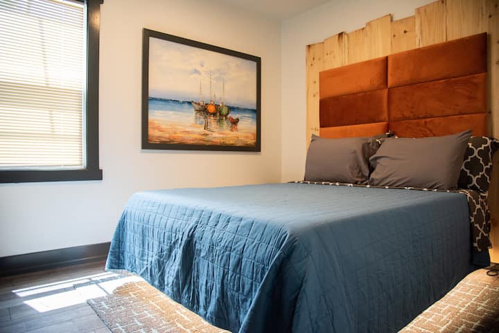 Bedroom # 2- queen bed