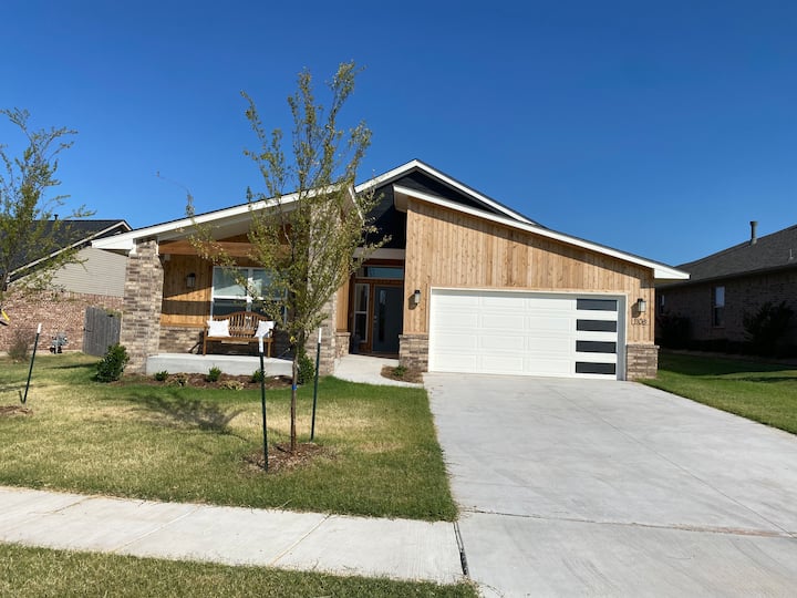 Agradable casa de 4 dormitorios con chimenea interior - Airbnb