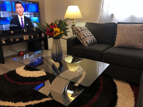 Top Airbnb: ChrisTon Exotic Suite - A Homey Suite in Spryfield