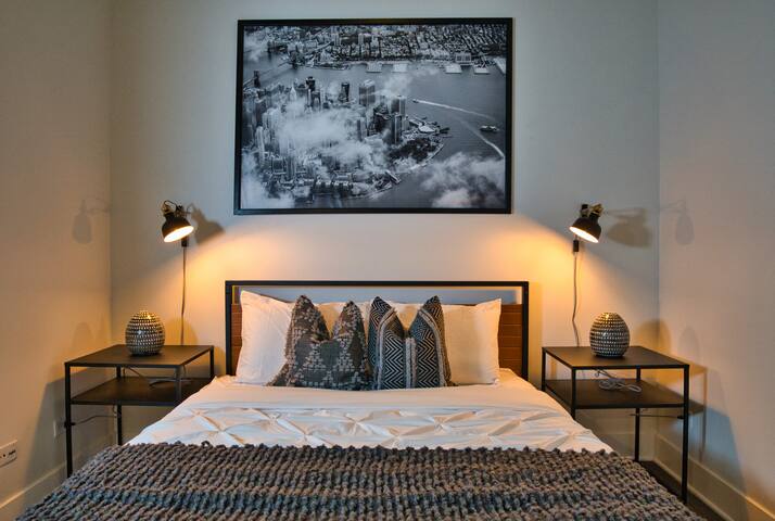 Luxury 3BR Suite w/Patio, Skyline Near McCormick gallery image 5