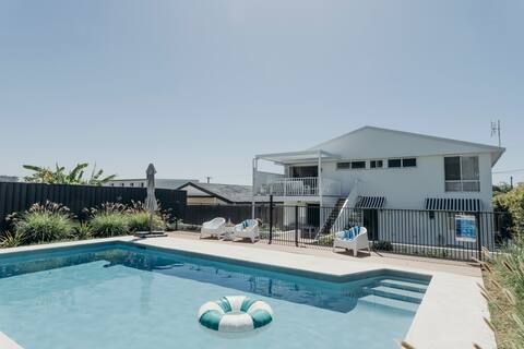 May-Aug Special
Pay for 2 Stay for 3!