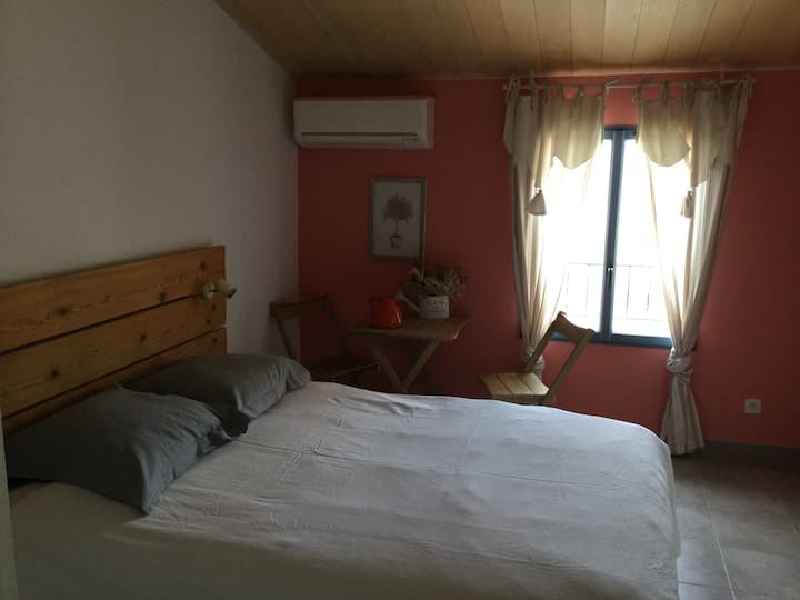 chumba cha kulala 2
kitanda-140