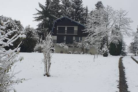 LA GRANGE HOUNT