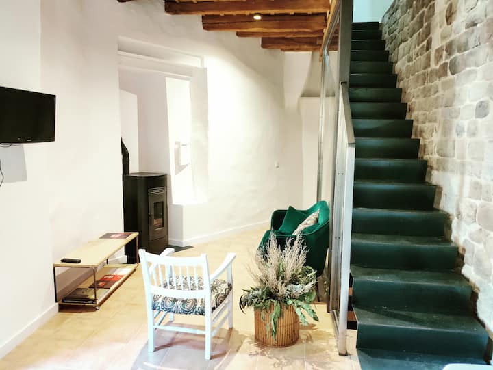 Ca La Marta, Una Casa Singular Al Cor De Vic. 4+2 - Tona