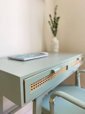 Boho by the Beach in Historic Old Town gallery image 3