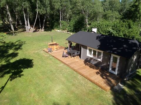 Cozy Summer House by Topu Bay