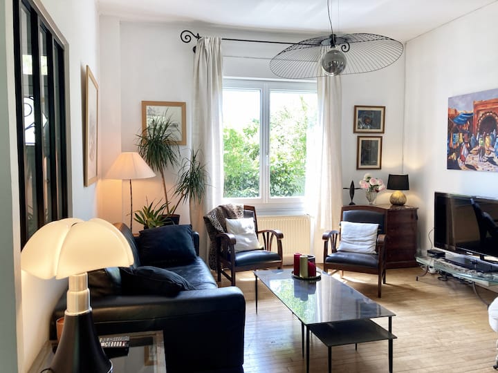 À Tours Maison Familiale 3 Chambres, 2 Sdb, Jardin - Tours