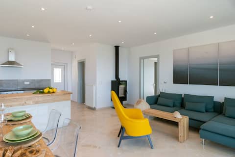 Popular Airbnb listing: Villa Bavaria with pool in Δήμος Ηγουμενίτσας
