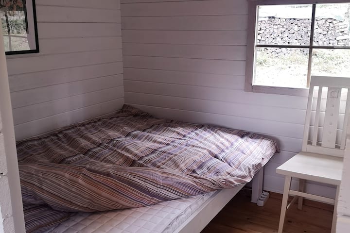 غرفة النوم 1