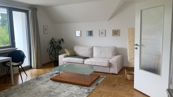 Wohnen Auf Zeit In Möblierter 2,5 Zimmer Wohnung - Burgwedel