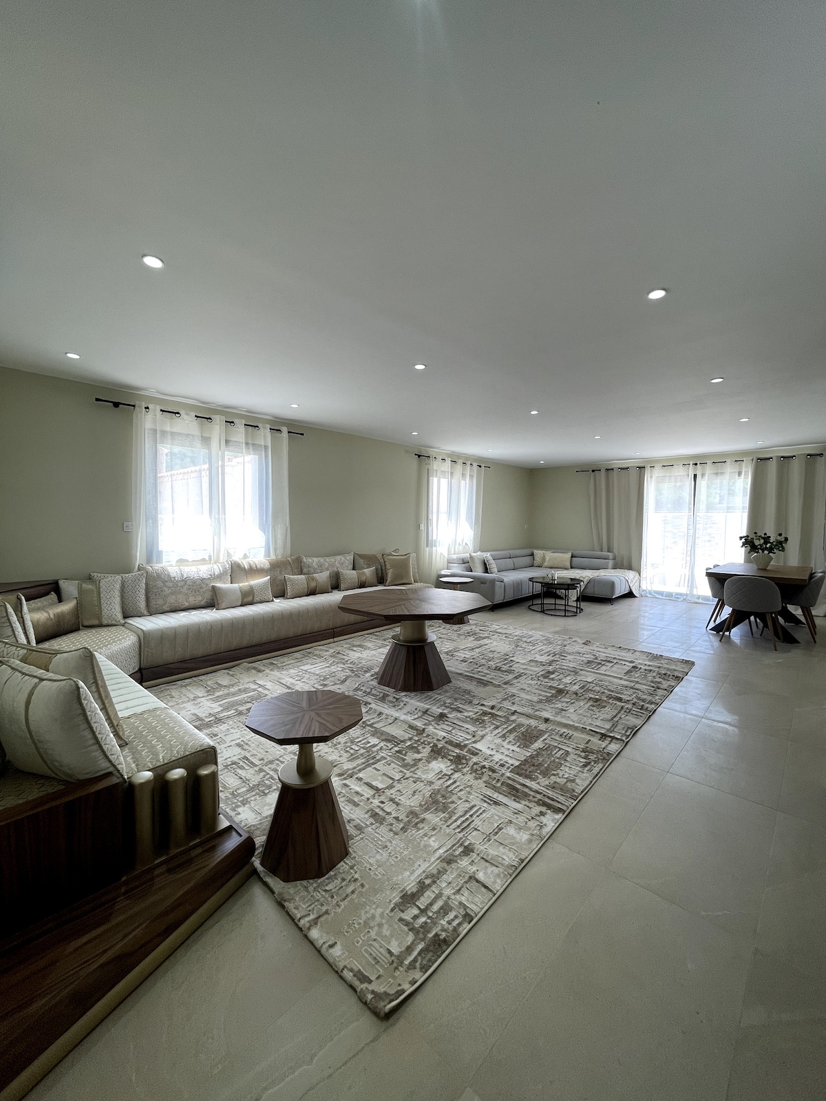 Airbnb performant: Beautiful new villa with pool à Sorgues