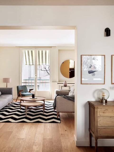 Beautiful apartment, elegance and calm