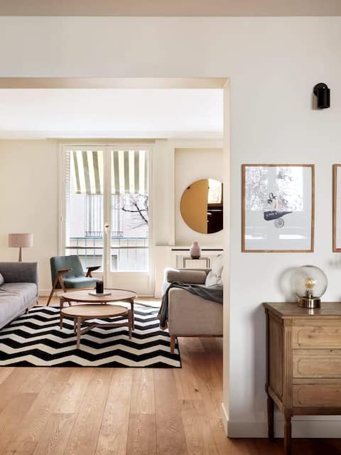 Beautiful apartment, elegance and calm