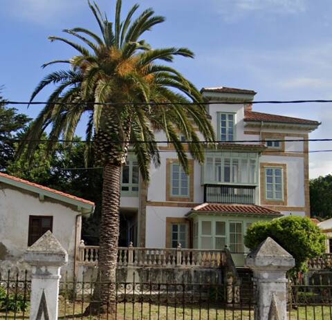 Indianos House with a pool in Ruiloba. Comillas