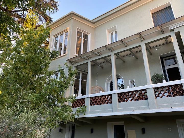 Charming townhouse near downtown Valencia Houses for Rent in Valence