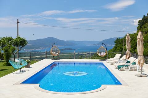 Carpe Diem 4 With Outdoor Pool
