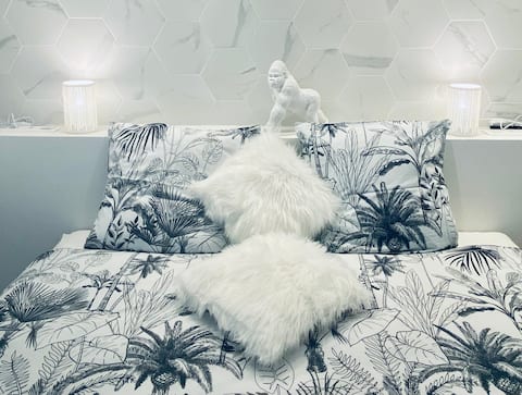 Here, a Yeti sleeps.